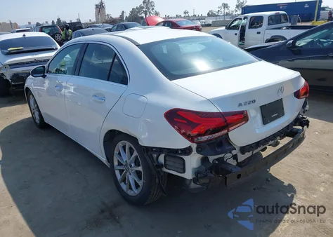 2021 Mercedes-Benz A 220 из США, поврежденный, VIN W1K3G4EB7MJ267474